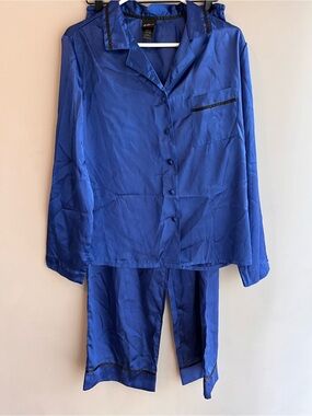 Secret Treasures Blue Satin Style Two-Piece Pajama Set Medium